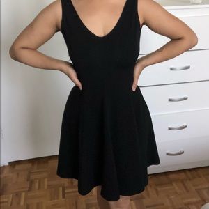 The perfect little black dress!